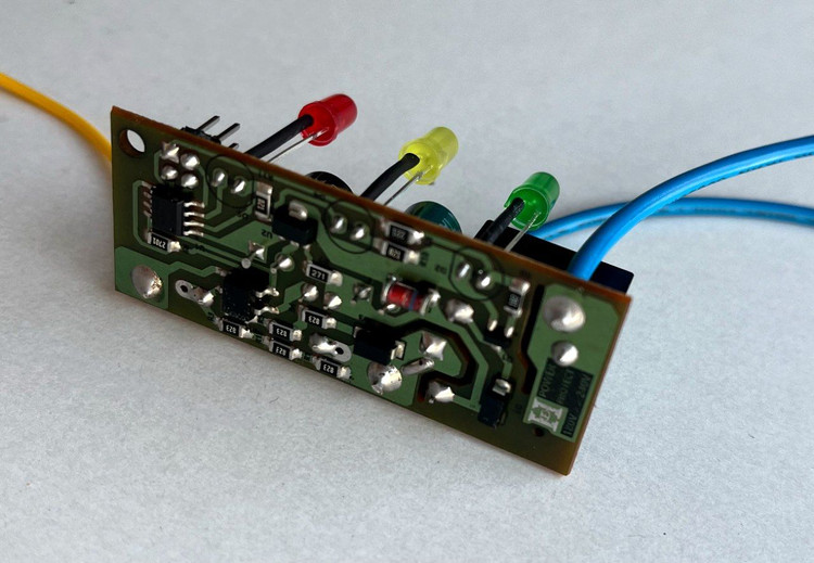 برد محافظ ولتاژ 10A با IC دیجیتال
